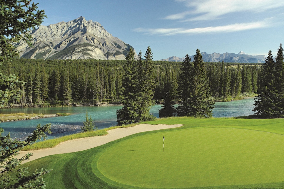 Banff-Springs-Golf-Course-Alberta-Canada.jpg