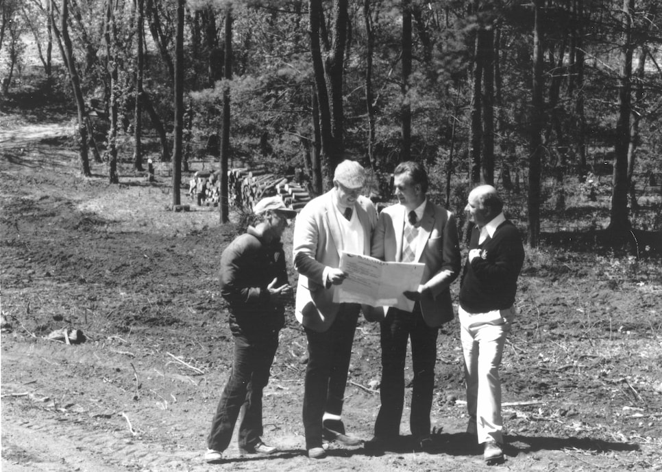 Dick-Nugent-2nd-from-left-during-construction-of-Bull-Valley-GC.jpg