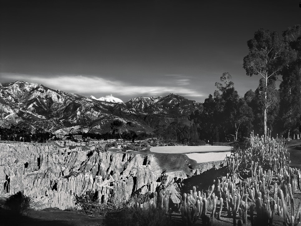 LaPaz-Club-de-Golf-hole-12-LaPaz-Bolivia.jpg