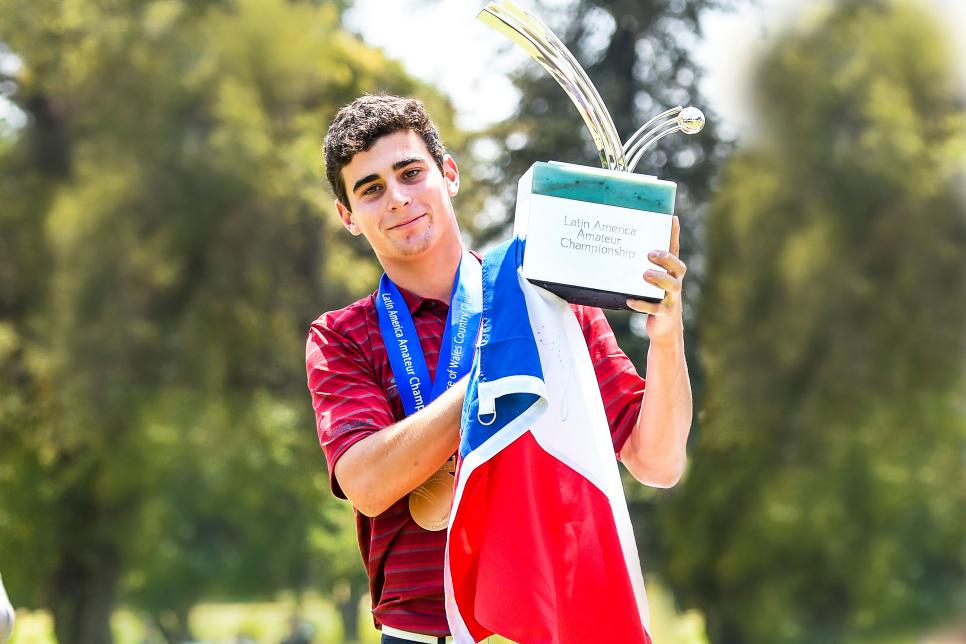 joaquin-niemann-latin-america-amateur-2018-trophy.jpg