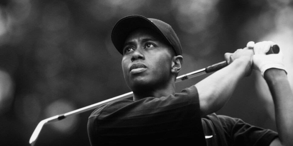 tiger-woods-swinging-bw-diaz-great-story.jpg