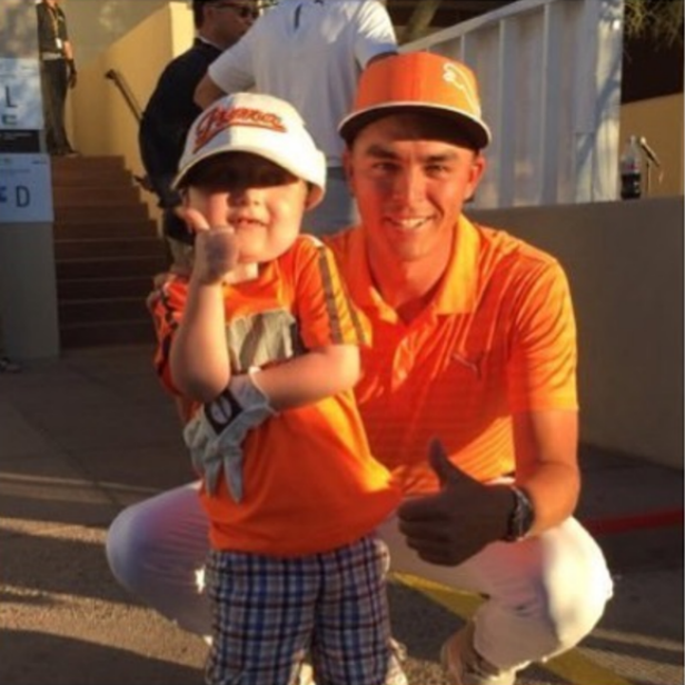 Rickie Fowler's pineapple hat turns heads in Florida