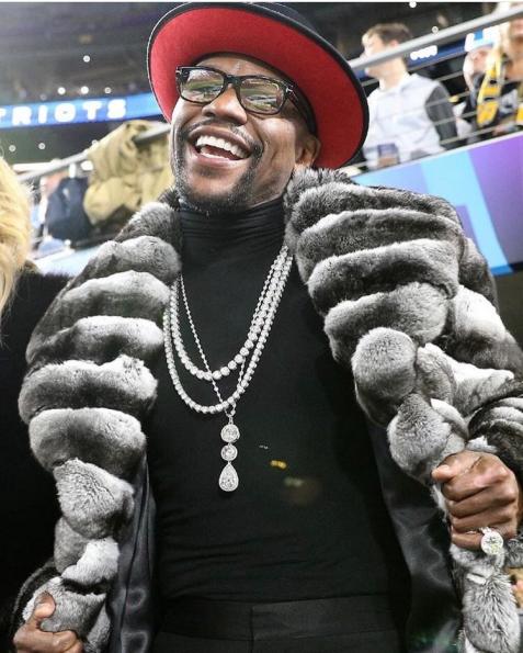 Floyd Mayweather's $100,000 Chinchilla-fur coat was the worst part of Super Bowl LII
