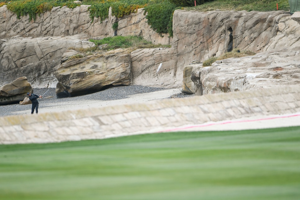 jason-day-pebble-beach-2018-sunday-18th-hole-hazard-wide-shot.jpg