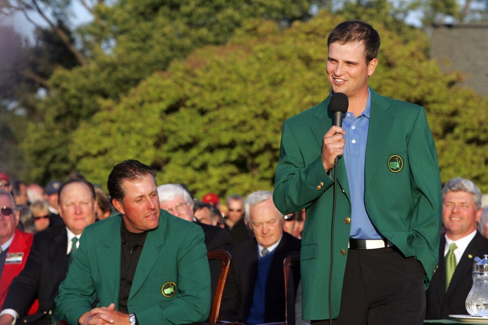 phil-mickelson-zach-johnson-masters-2007-green-jacket-ceremony.jpg