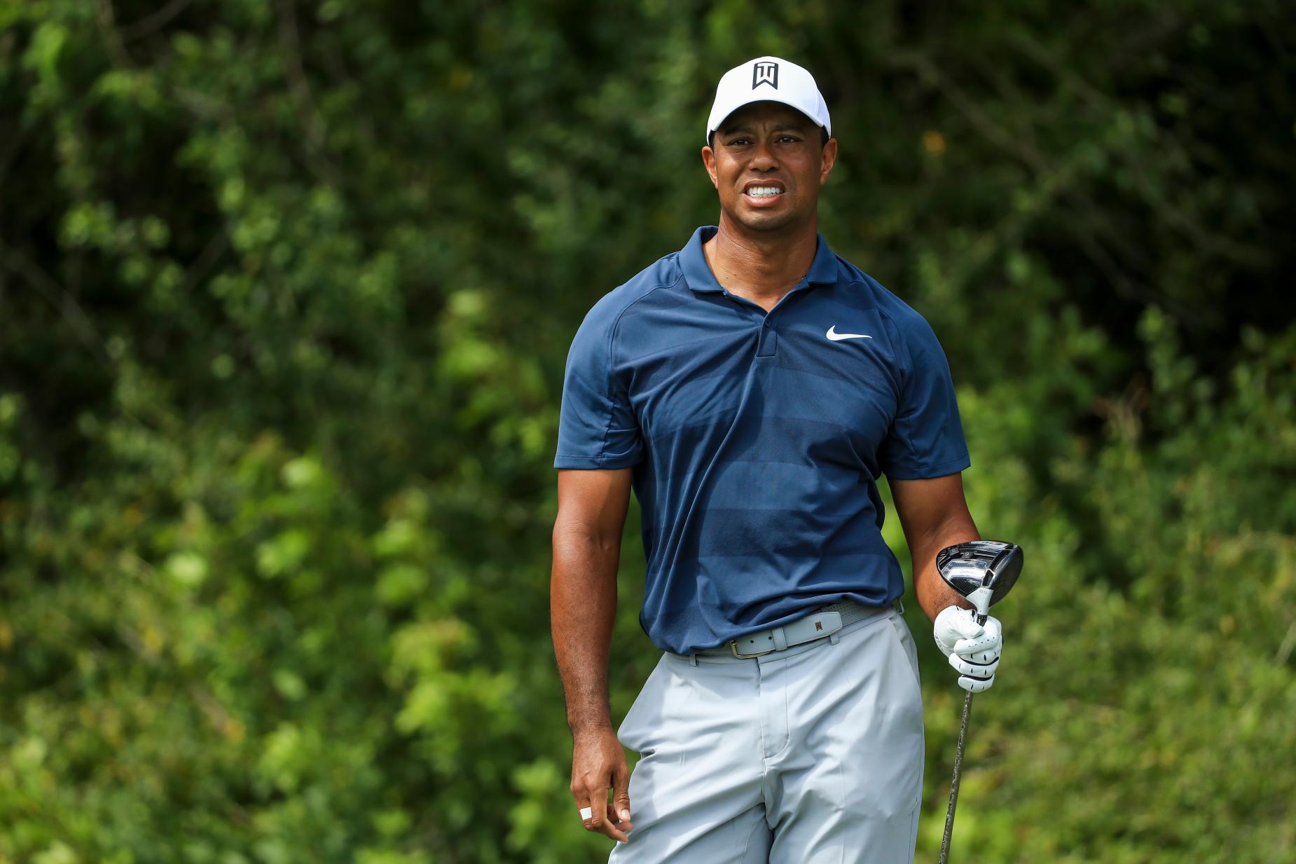 Tiger Woods starts strong, finishes with 69 in third round at Honda