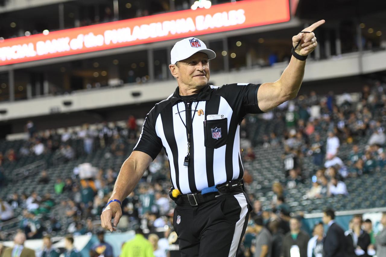 Sun's out, guns out, Hochuli's out: NFL announces veteran referee