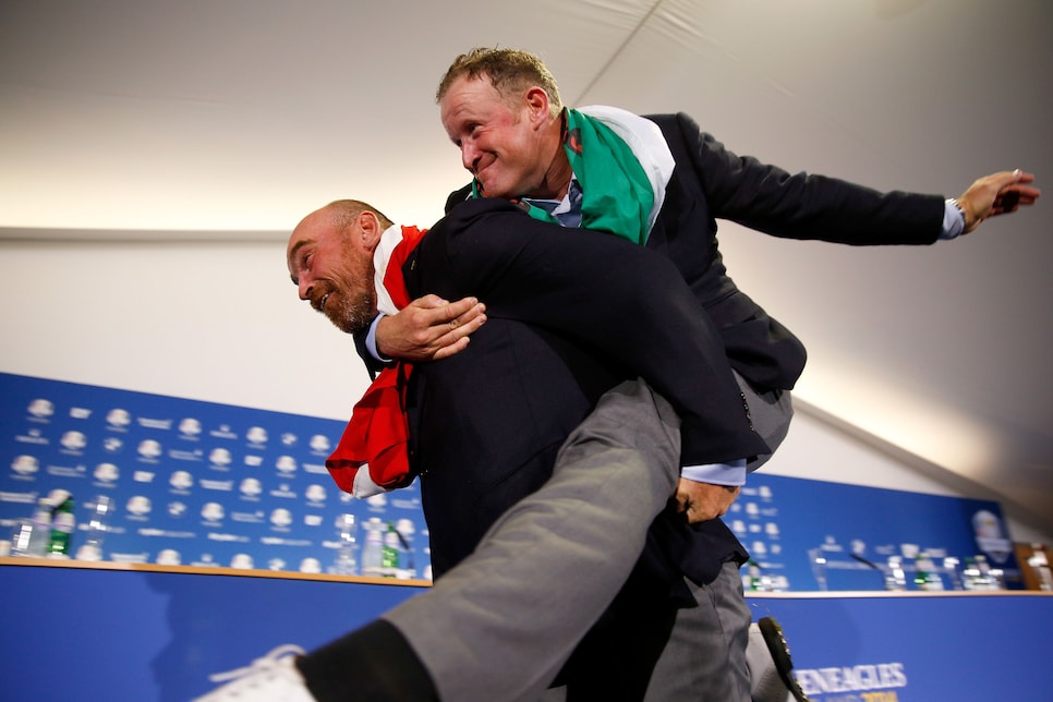 jamie-donaldson-thomas-bjorn-2014-ryder-cup-celebration.jpg