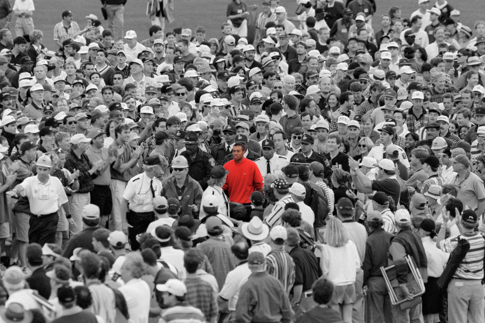 Tiger-Woods-18th-hole-final-round-at-1997-Masters.png