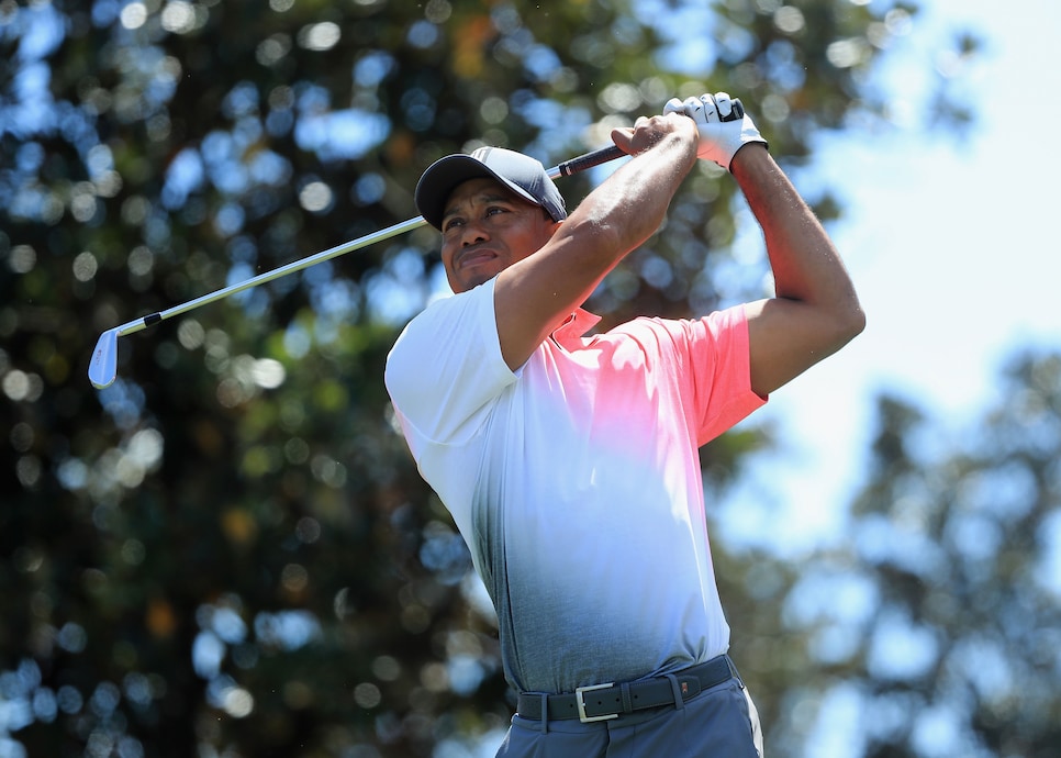 tiger-woods-bay-hill-2018-friday-swinging.jpg