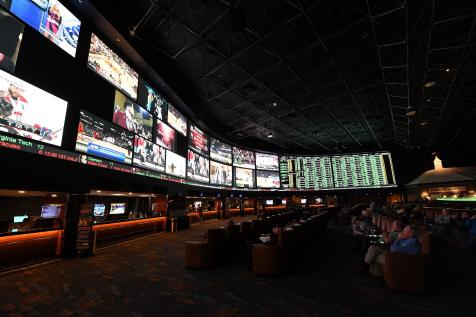 How to bet on golf in Las Vegas and not look like an idiot