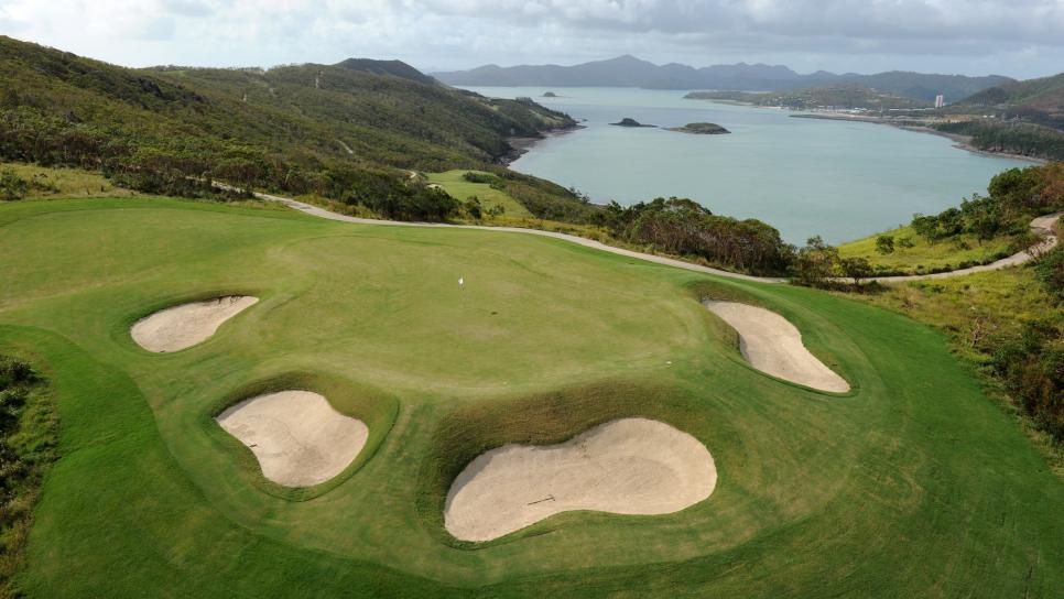 2018-editors-choice-resorts-australia-Hamilton-Island-Golf-Course.jpg