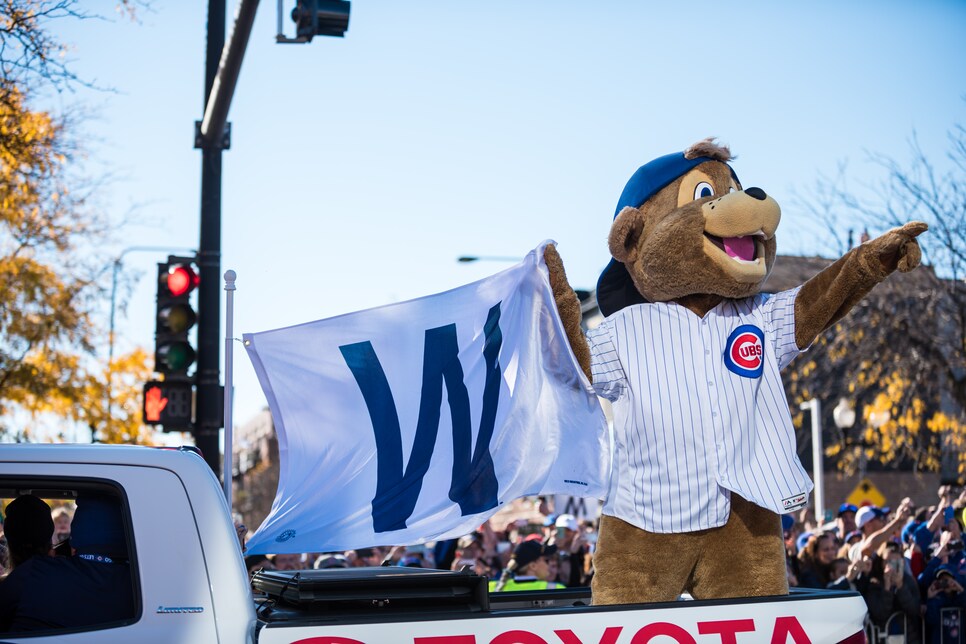 Chicago Cubs fans even match with their golf cart! #LoudmouthNation