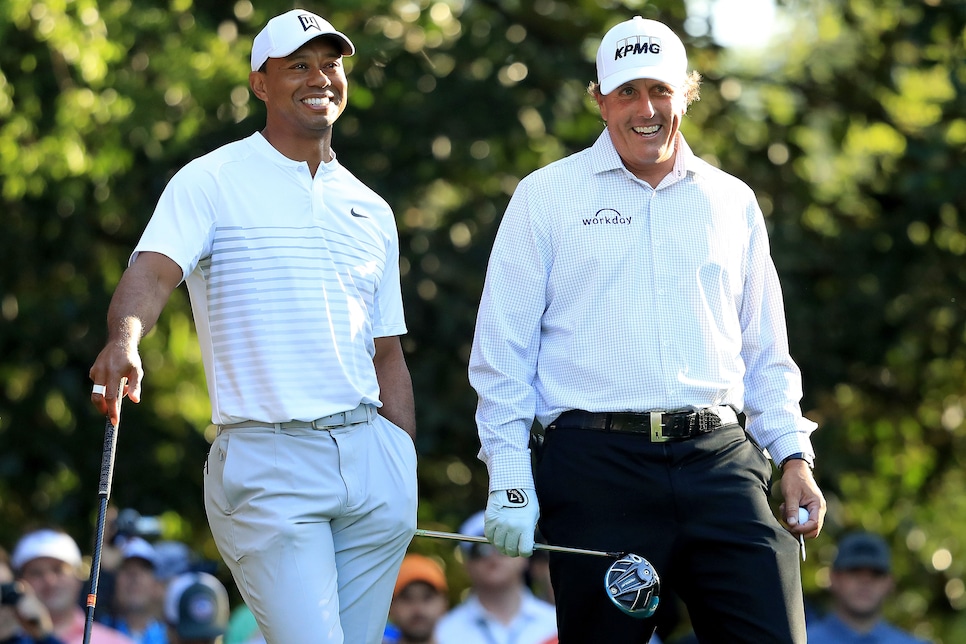 tiger-woods-phil-mickelson-masters-2018-tuesday-standing.jpg