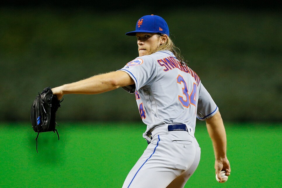 Noah Syndergaard Throwing From Mound - Metsmerized Online