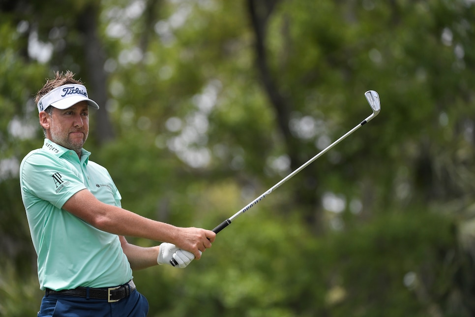 ian-poulter-rbc-heritage-2018-sunday-swinging.jpg