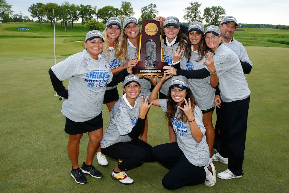 arizona-state-women-ncaa-2017-trophy.jpg