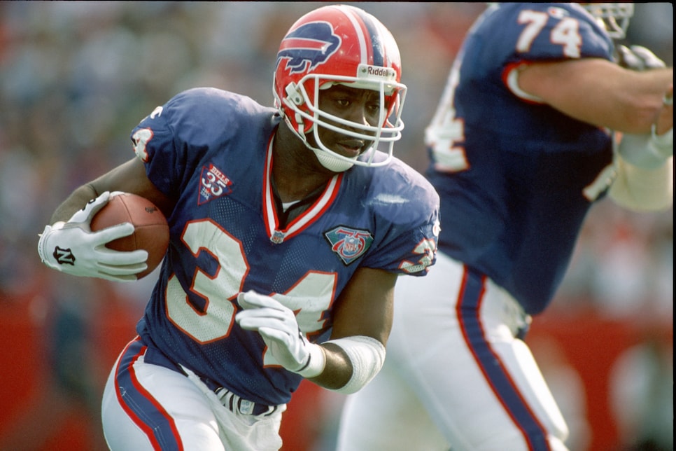 Bills retire Thurman Thomas' number 34 during MNF 