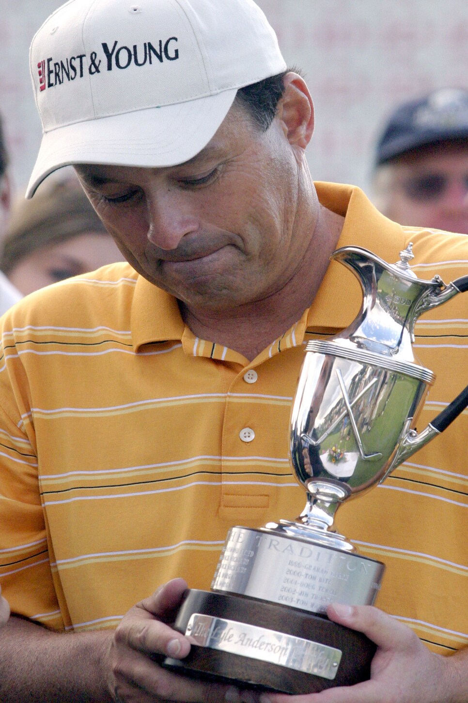 loren-roberts-2005-jeldwen-tradition-trophy.jpg