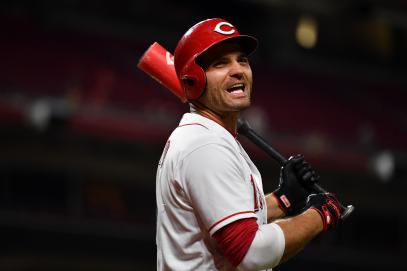 Internet sensation Joey Votto shares a heartwarming moment with