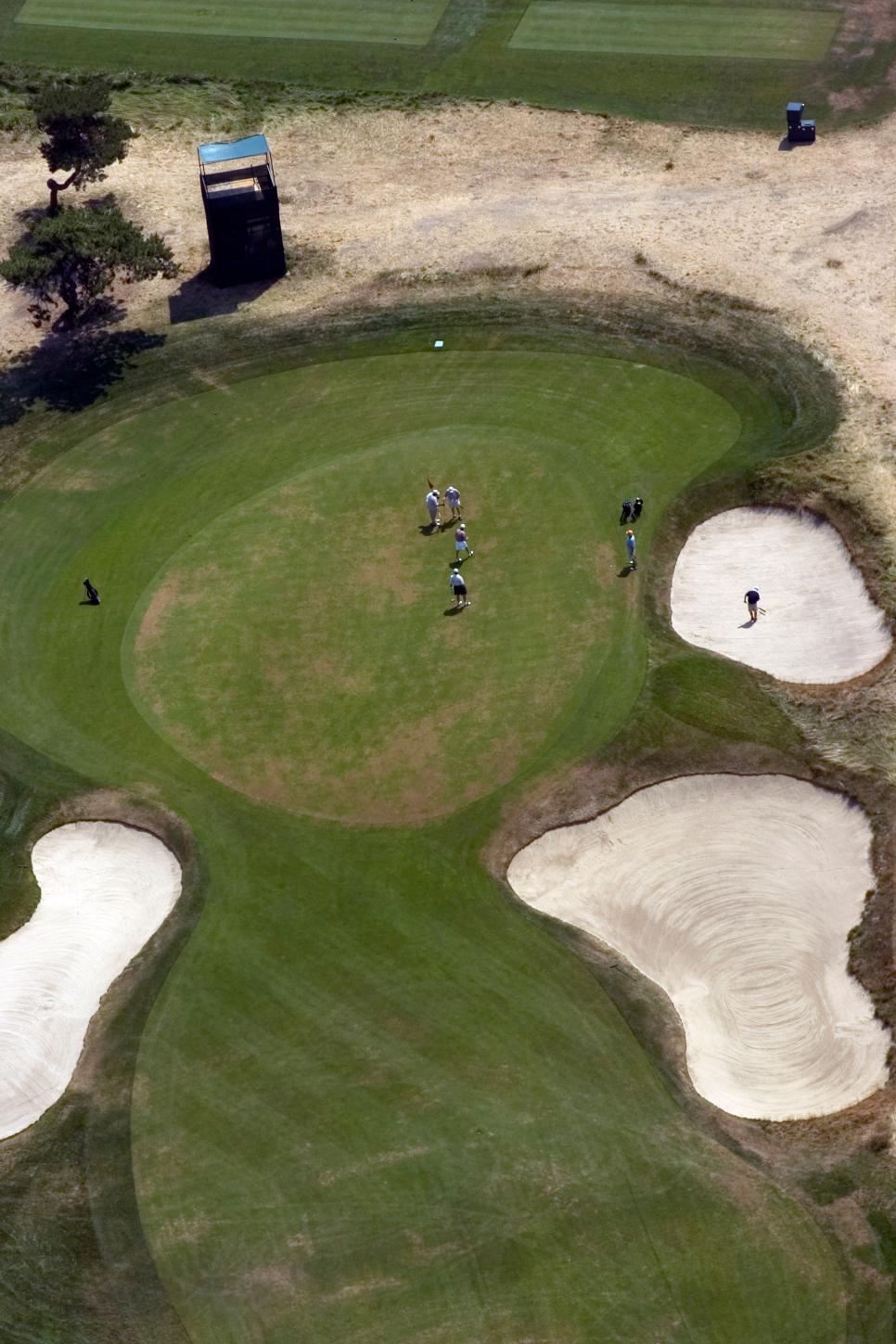 2004-us-open-shinnecock-hills-7th-green-overhead-baked-out.jpg