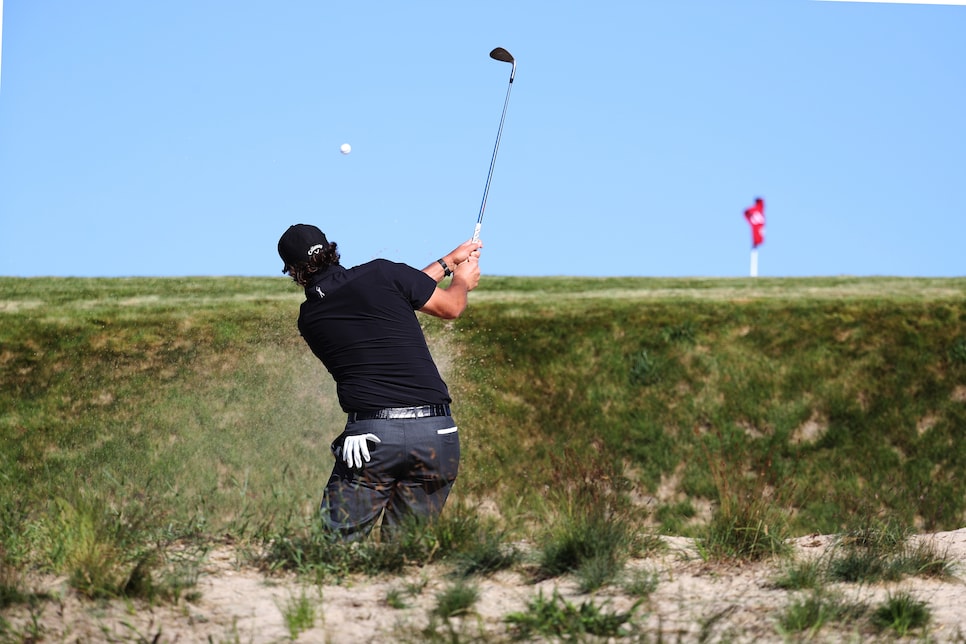 180614-phil-mickelson-early.jpg