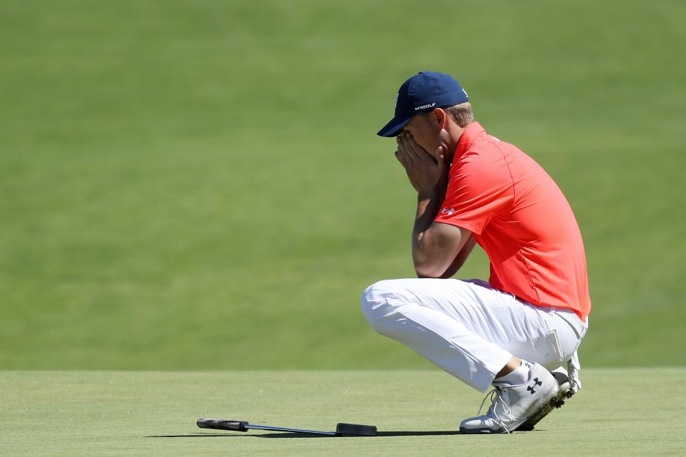 SOUTHAMPTON, NY - JUNE 14: Jordan Spieth of the United States reacts to a misesd put on the 16th green during the first round of the 2018 U.S. Open at Shinnecock Hills Golf Club on June 14, 2018 in Southampton, New York.  (Photo by Rob Carr/Getty Images)