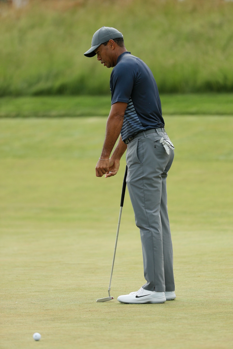 tiger.bad.putt.usopen.18