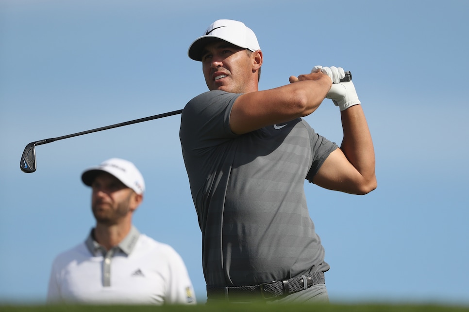 brooks-koepka-us-open-2018-sunday-swinging.jpg