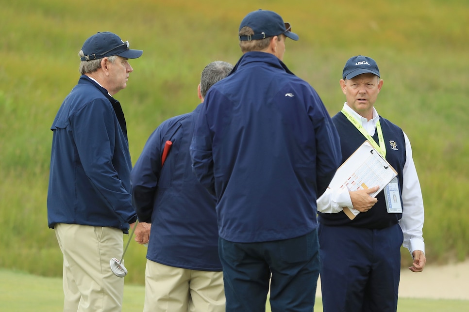 usga-us-open-2018-set-up-crew-mike-davis-nick-price.jpg