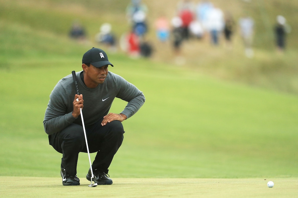 tiger-woods-us-open-2018-putting.jpg