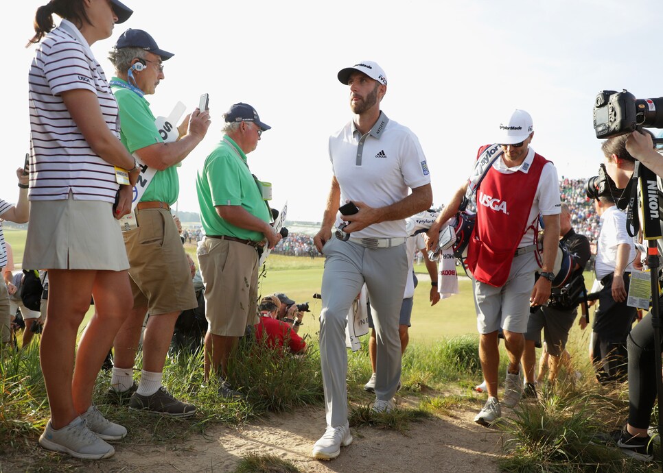 dustin-johnson-us-open-2018-fans.jpg