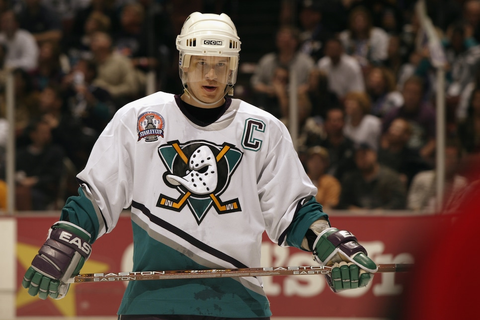 anaheim ducks green jersey