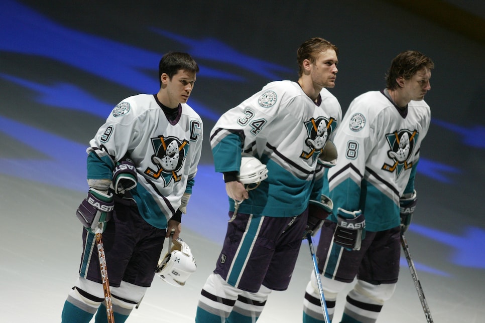 Anaheim Ducks arrive to game in Mighty Ducks jerseys to celebrate