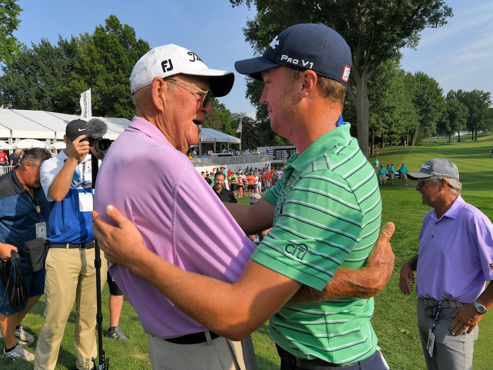 justin-thomas-paul-thomas-hug-2018-wgc-bridgestone-sunday-18th.jpg