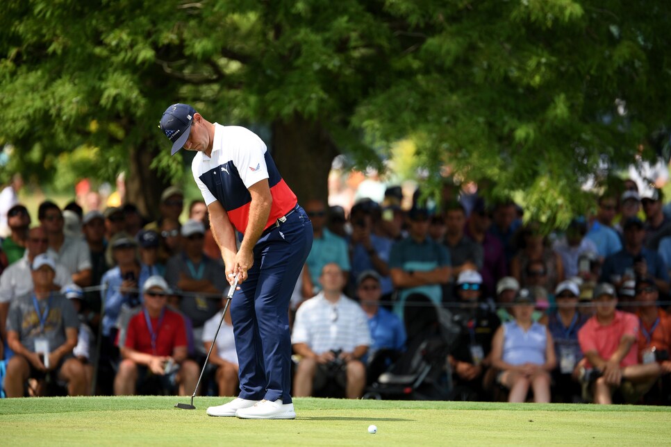 gary-woodland-2018-pga-championship-putting-thursday.jpg