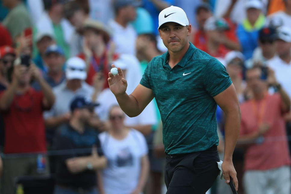 brooks-koepka-pga-championship-2018-sunday-wave-crowd-blurred.jpg