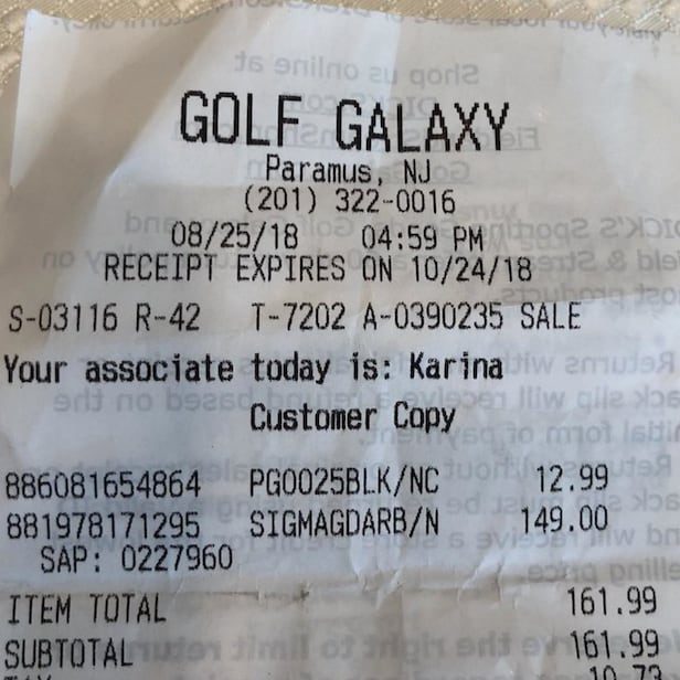 Tyrrell Hatton buys putter at Golf Galaxy, promptly matches his low