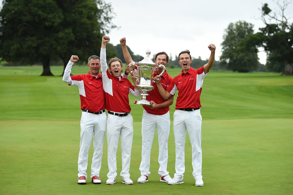 denmark-watc-2018-team-trophy-shot.jpg