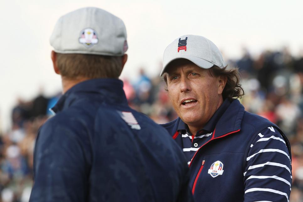 phil-mickelson-ryder-cup-2018-friday-afternoon.jpg