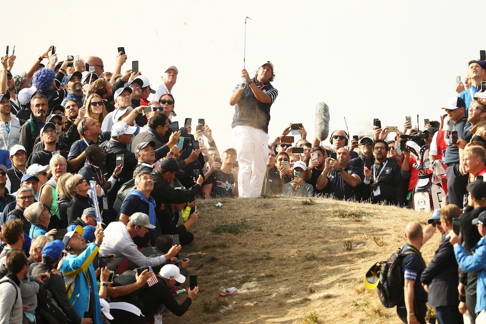 phil-mickelson-ryder-cup-2018-scrambling-hill.jpg