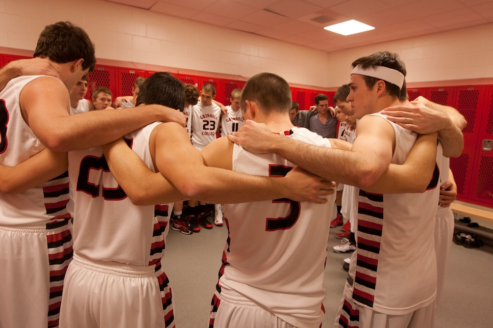 Grinnell College Basketball Player Scores 138 Points