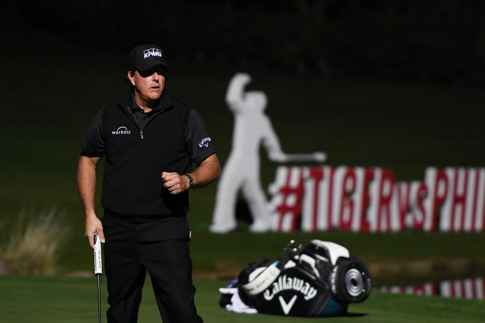 phil-mickelson-the-match-extra-holes-night.jpg