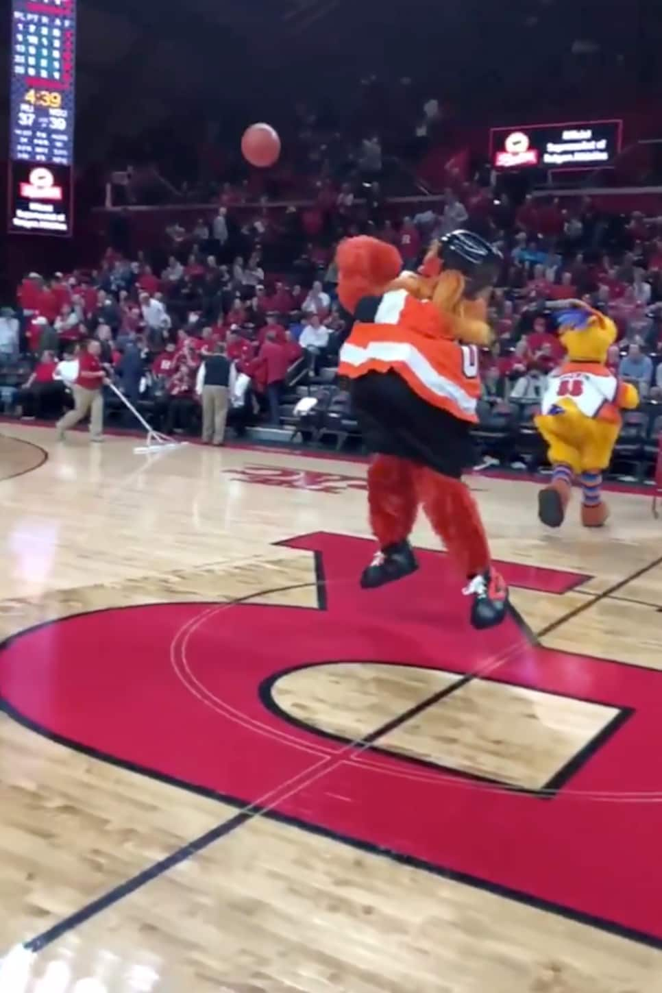 gritty half  court shot.png