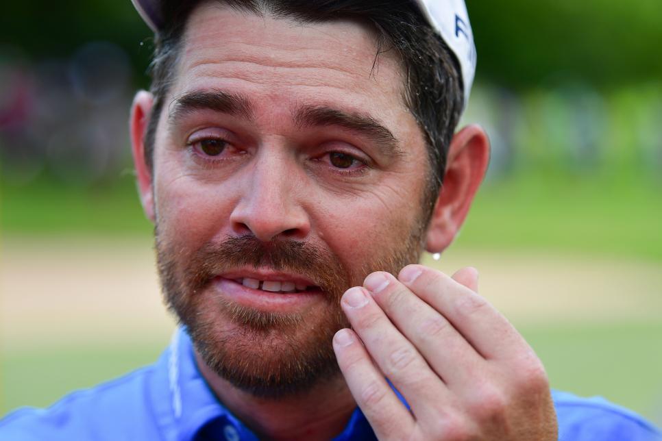 louis-oosthuizen-south-african-open-2018-sunday-crying.jpg
