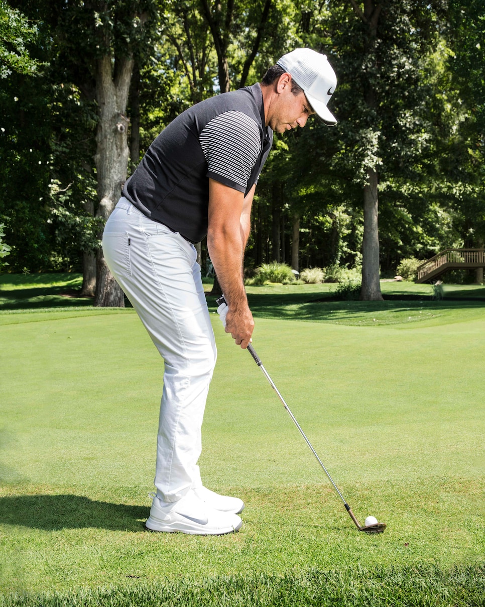 Jason-Day-scoring-tips-chipping-set-up.jpg