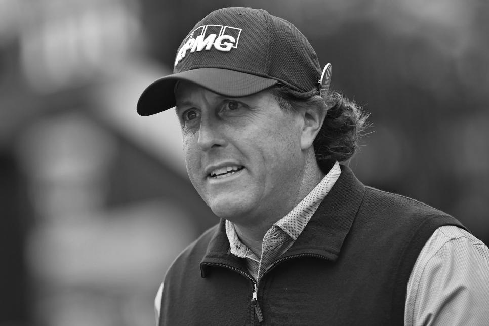 phil-mickelson-newsmakers-countdown-bw.jpg