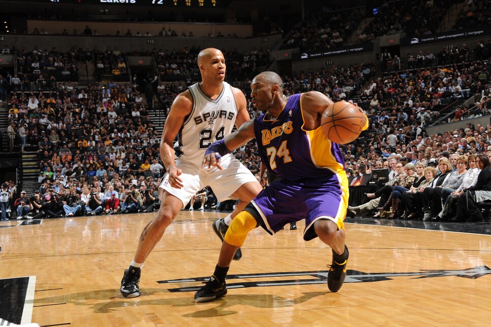 Los Angeles Lakers v San Antonio Spurs