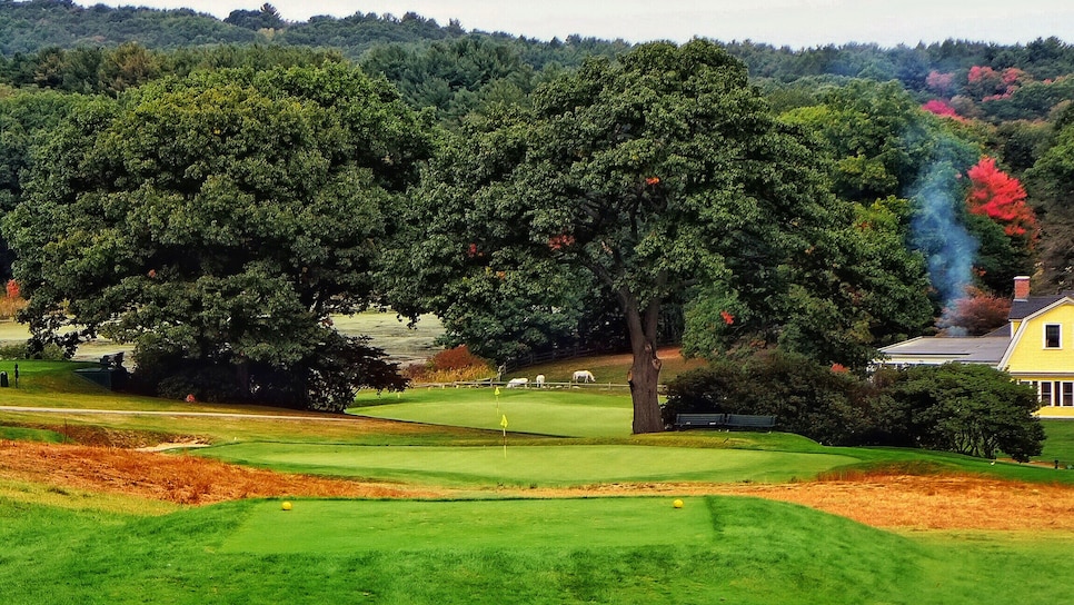 77---Myopia-Hunt---par-3-16th-hole---Jon-Cavalier.jpg