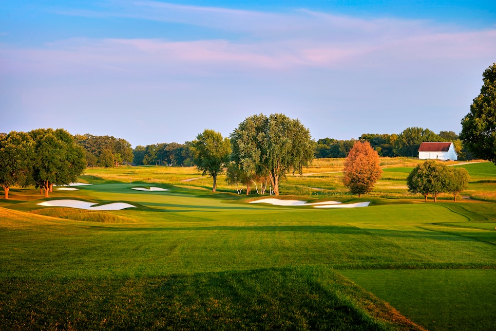 122 - Hazeltine_National_Hole1 - Gary Kellner.jpg